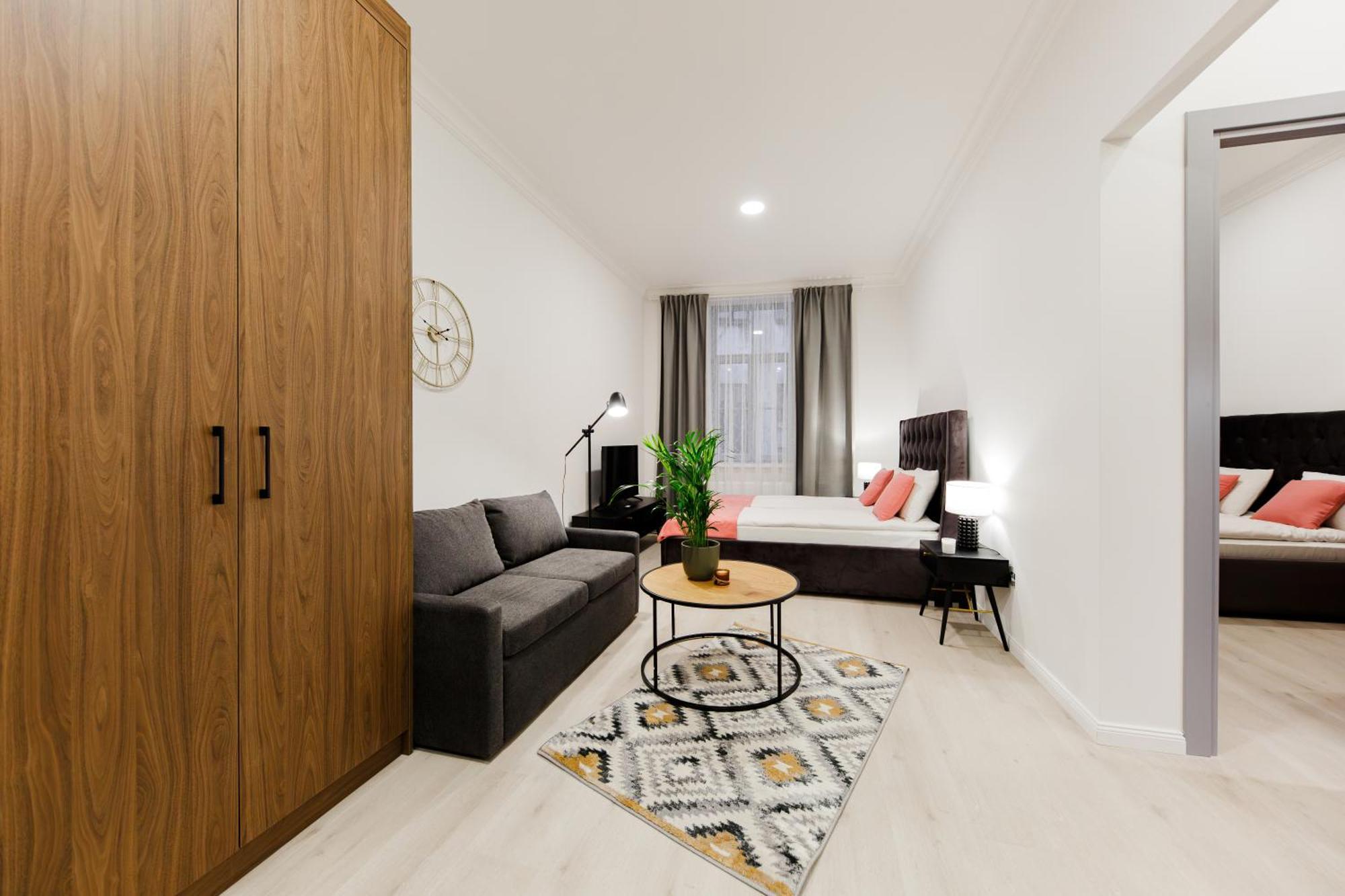 Rigaapartment Elizabetes 22 Self-Service Aparthotel Esterno foto
